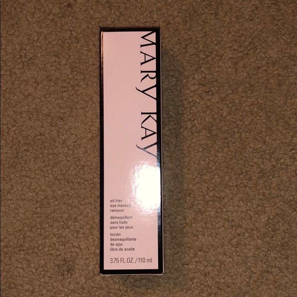 Oil- free eye makeup remover